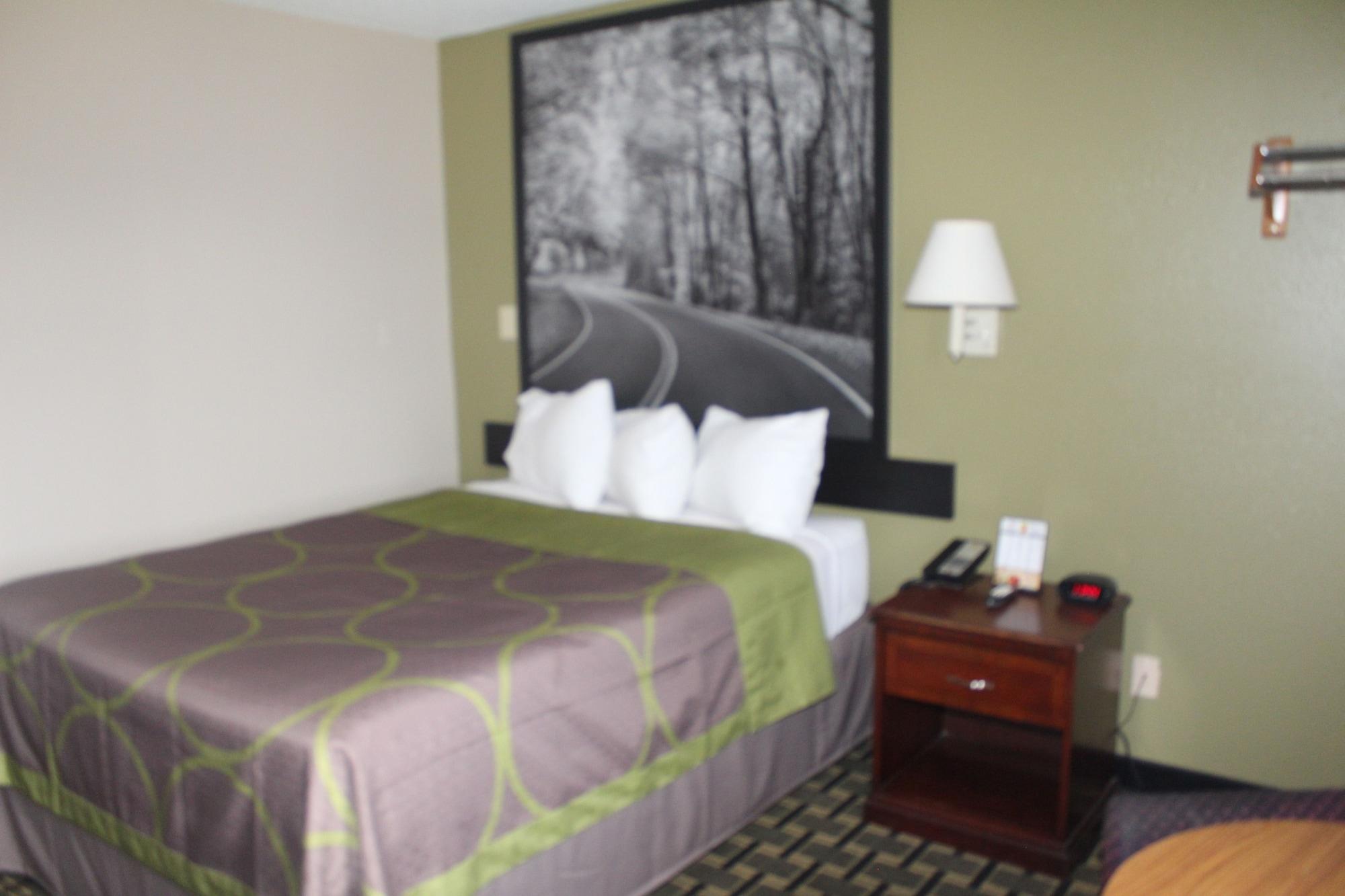 Super 8 By Wyndham Michigan Hotel Michigan Stadt