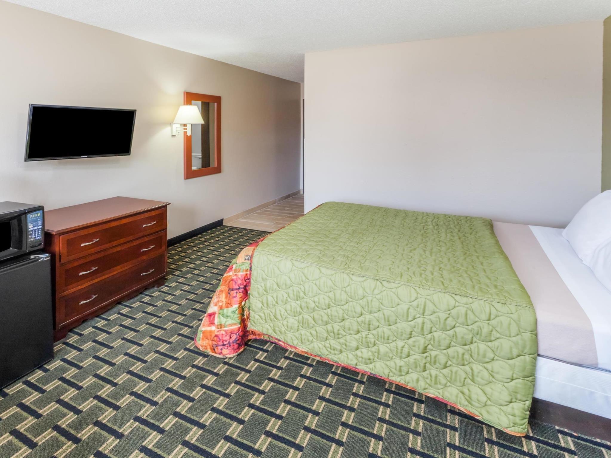 Hotel Super 8 By Wyndham Michigan 2*